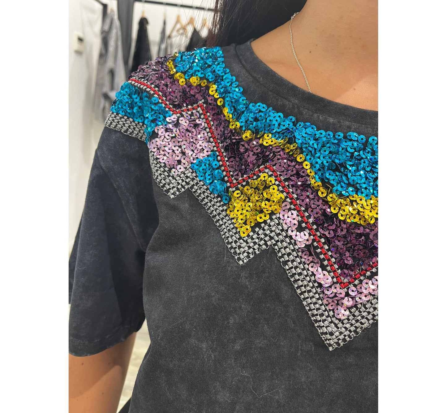 T-shirt con Paillettes